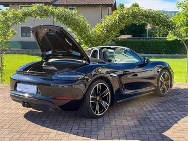 Porsche 718 Cabriolet Boxster — photo 9