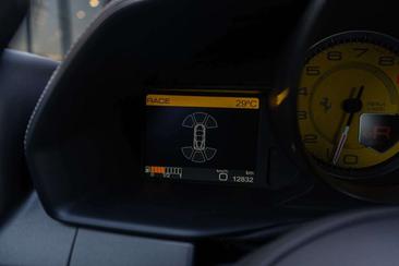 Ferrari 458 Italia — photo 11