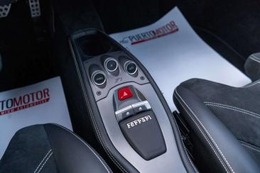 Ferrari 458 Italia — photo 15