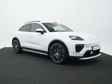 Porsche Macan Electric — photo 40