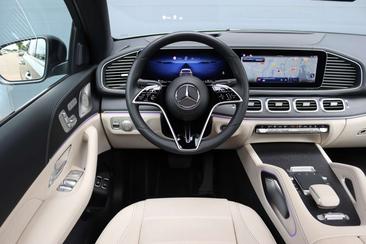 Mercedes GLE 400 E — photo 29
