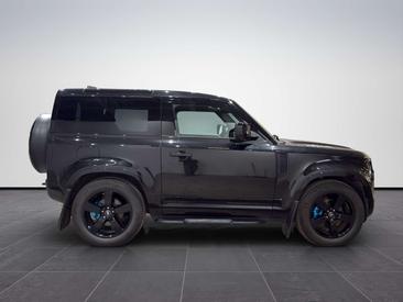 Land Rover Defender 90 D250 MHEV — photo 4
