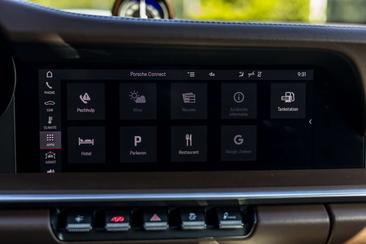 Porsche 911 Carrera S — photo 30