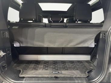Land Rover Defender 90 D250 MHEV — photo 20