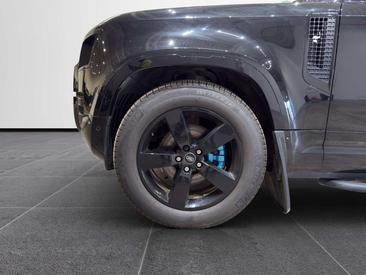 Land Rover Defender 90 D250 MHEV — photo 21