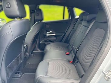 Mercedes EQA 250 — photo 13