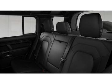 Land Rover Defender 110 Hard Top D250 — photo 5