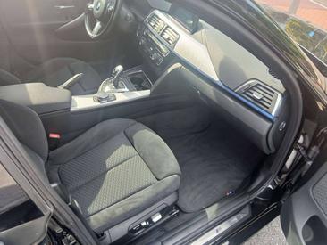 BMW Série 4 Berline 420d — photo 3