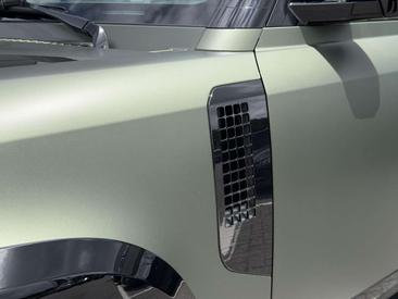 Land Rover Defender 90 Hard Top D250 — photo 4