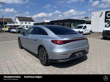 Mercedes EQE Berline 300 — photo 2