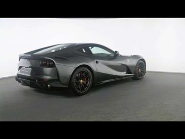 Ferrari 812 Superfast — photo 2