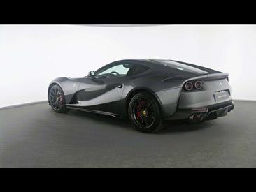 Ferrari 812 Superfast — photo 8