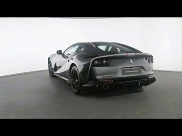 Ferrari 812 Superfast — photo 9