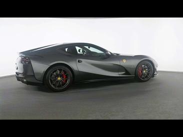 Ferrari 812 Superfast — photo 11
