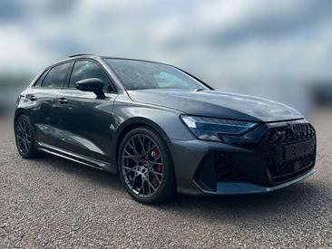 Audi RS3 Sportback — photo 8
