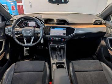 Audi Q3 35 TDI — photo 12