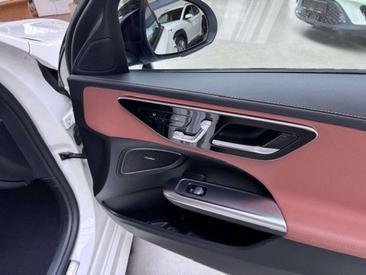 Mercedes Classe C Berline 300 E — photo 8