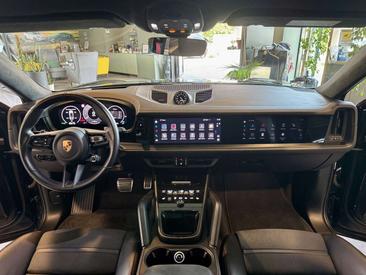 Porsche Cayenne III GTS — photo 9
