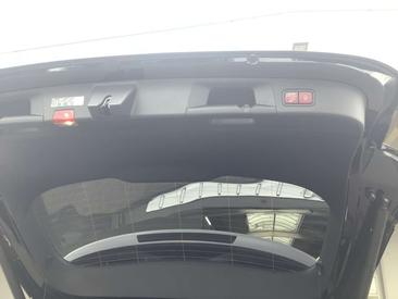 Mercedes GLA 200d — photo 16