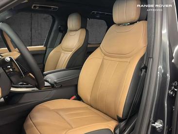 Land Rover Range Rover Sport P550e — photo 11
