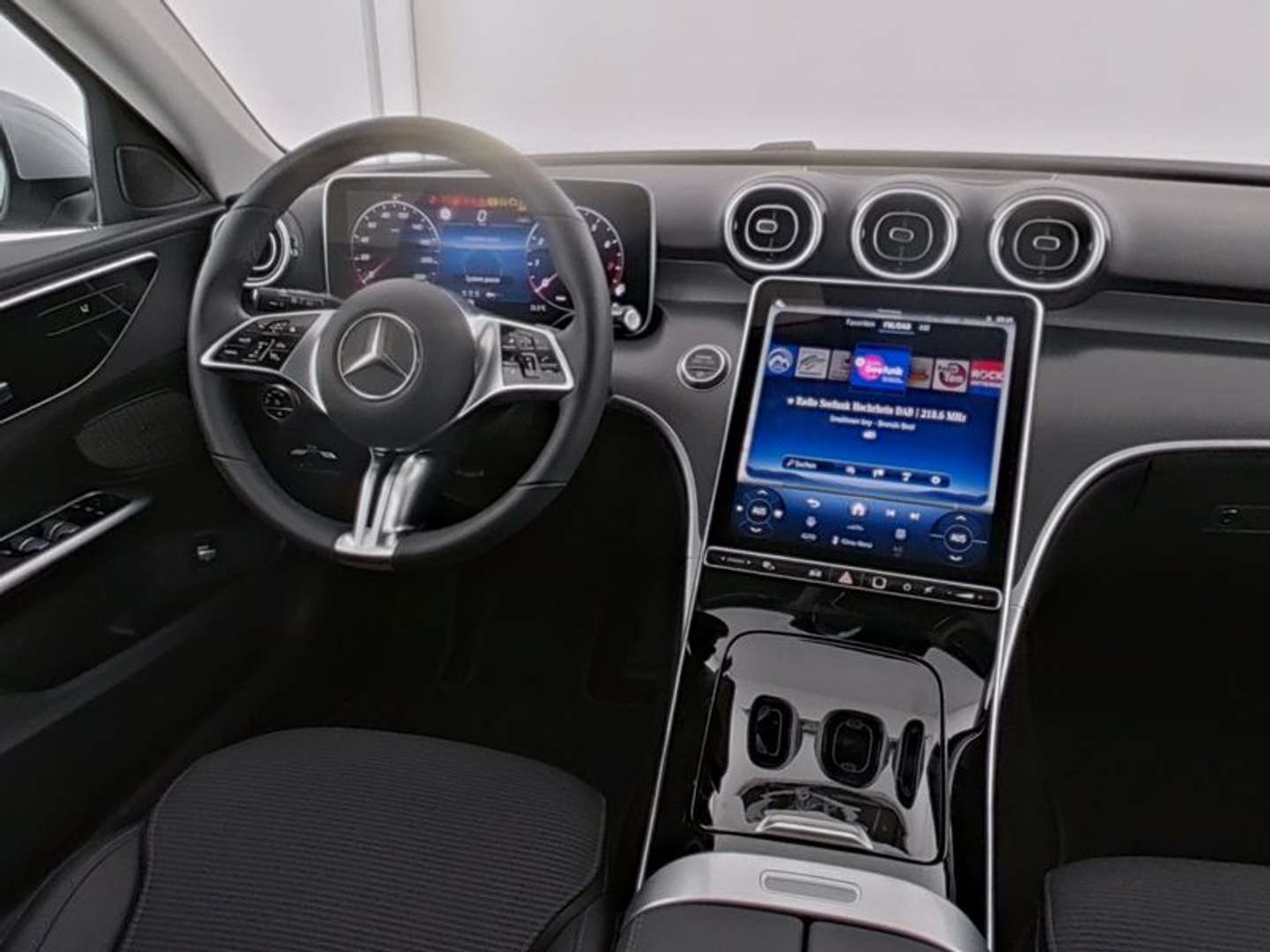 Mercedes Classe C 200 Avantgarde - 2024 - Joinsteer - #3