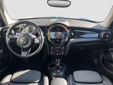 Mini 3 Portes Berline Cooper C — photo 11