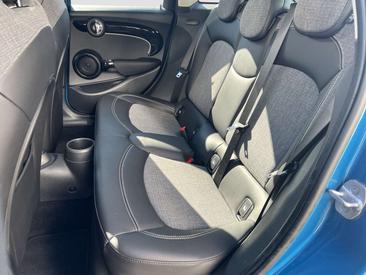 Mini 3 Portes Berline Cooper C — photo 15