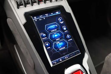 Lamborghini Huracán EVO — photo 14