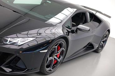 Lamborghini Huracán EVO — photo 21