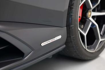 Lamborghini Huracán EVO — photo 27