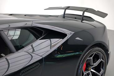 Lamborghini Huracán EVO — photo 29