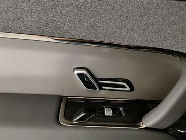 Land Rover Range Rover Sport D250 — photo 17