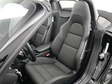 Porsche 718 Cabriolet Boxster T — photo 3