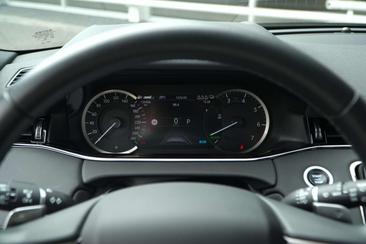 Land Rover Range Rover Evoque P300e — photo 14
