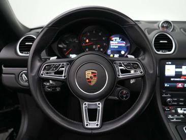 Porsche 718 Cabriolet Boxster T — photo 4