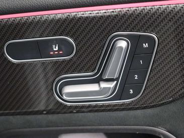 Mercedes GLA 250e — photo 15