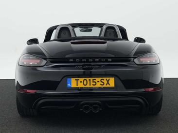 Porsche 718 Cabriolet Boxster T — photo 12