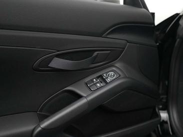 Porsche 718 Cabriolet Boxster T — photo 16
