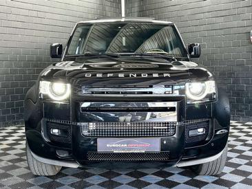 Land Rover Defender 110 D300 MHEV — photo 2
