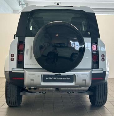 Land Rover Defender 90 D200 MHEV — photo 4