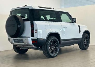 Land Rover Defender 90 D200 MHEV — photo 6