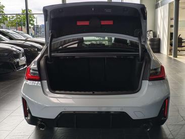 BMW Série 3 Berline 330e — photo 5