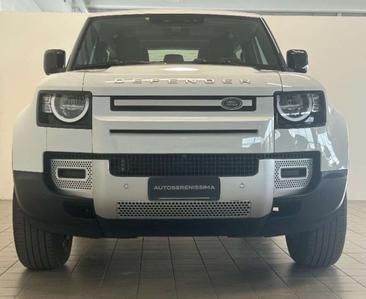 Land Rover Defender 90 D200 MHEV — photo 12