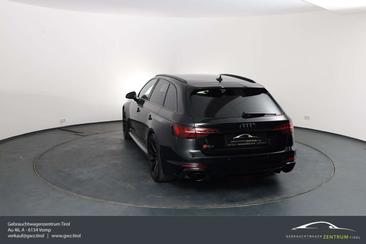 Audi RS4 Avant — photo 9