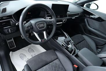 Audi RS4 Avant — photo 15