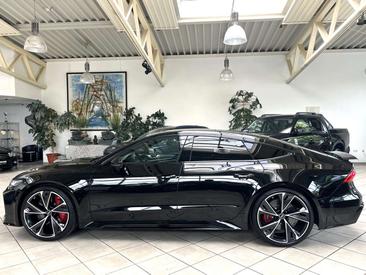 Audi RS7 — photo 6