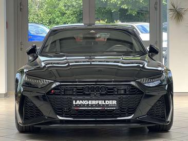 Audi RS7 — photo 9