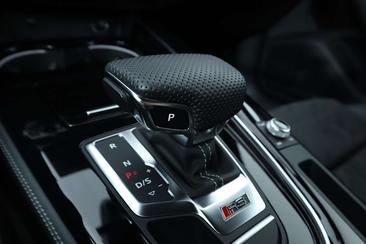 Audi RS4 Avant — photo 30