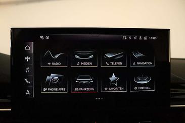 Audi RS4 Avant — photo 32