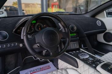 Lamborghini Murciélago — photo 17